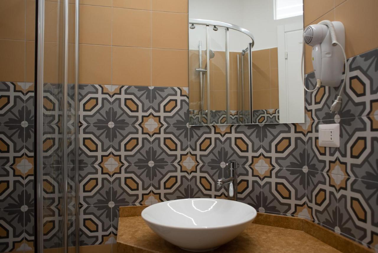 Palazzotto 902 Bed & Breakfast Crotone Eksteriør bilde