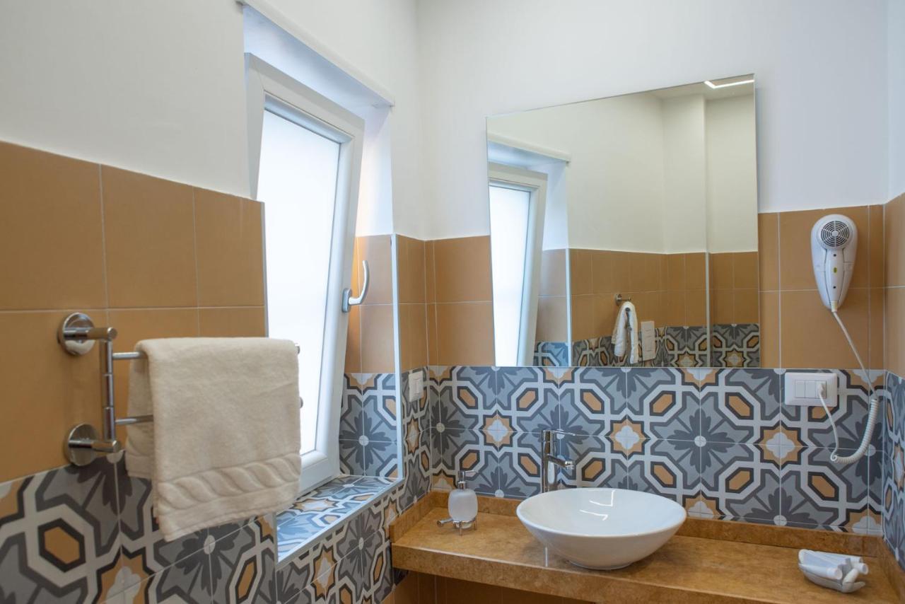 Palazzotto 902 Bed & Breakfast Crotone Eksteriør bilde